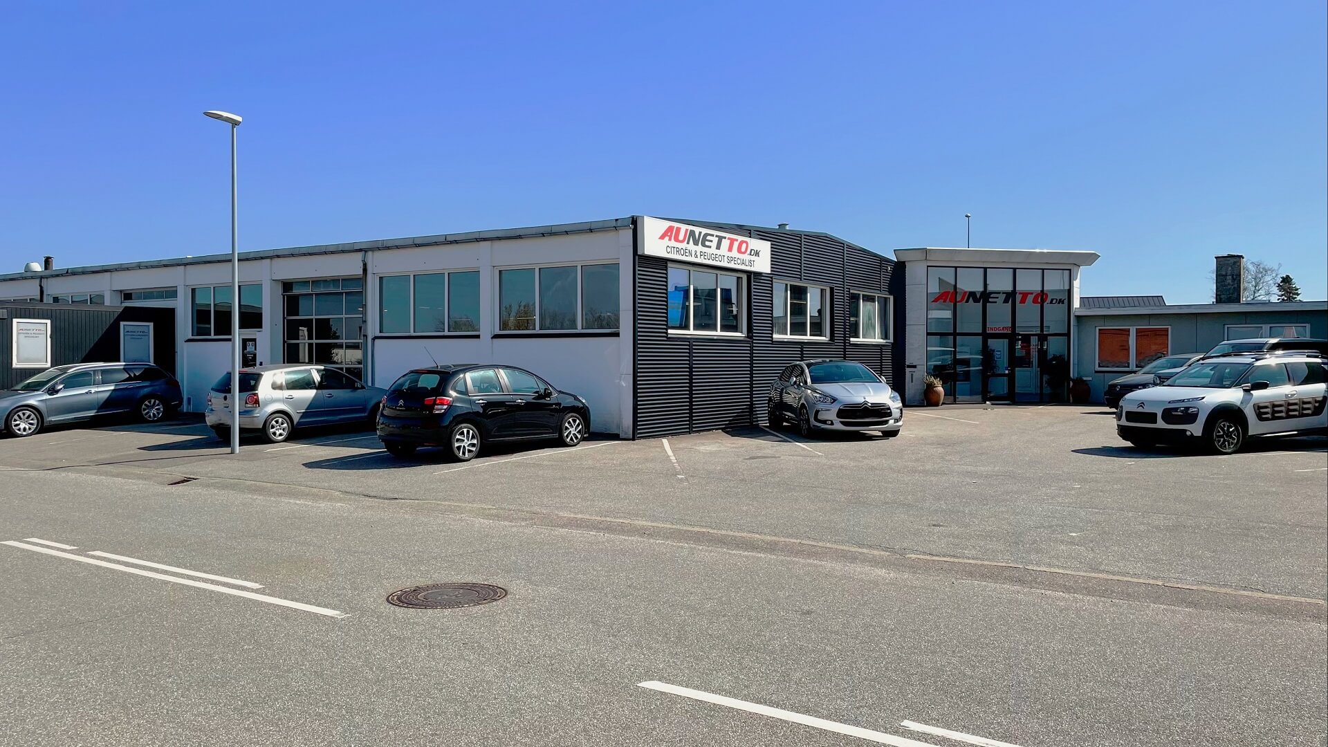 Autoværksted Aunetto i Herning - Citroen, Peugeot og Opel specialist